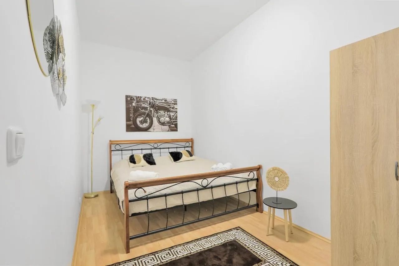Adalbert Apartments Wenen