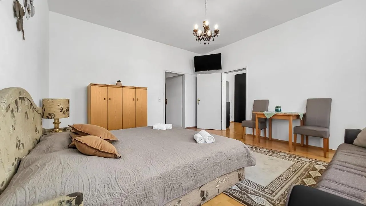 Adalbert Apartments Vienna
