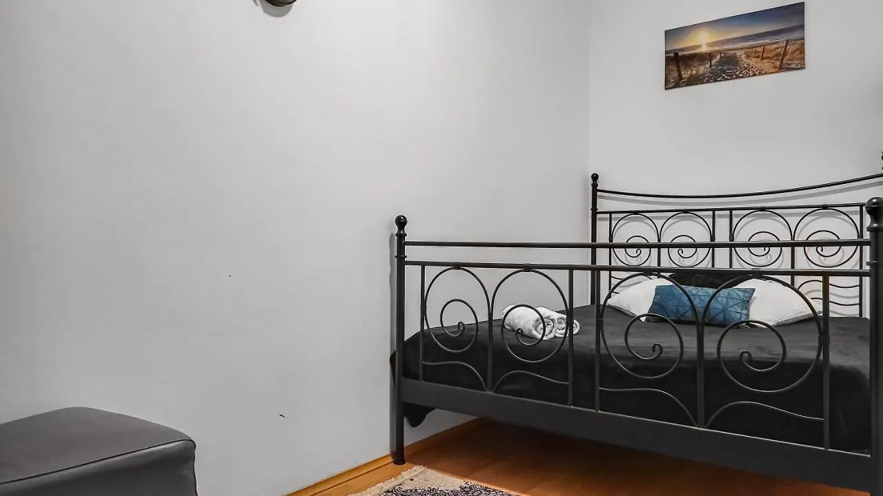 Adalbert Apartments Wien 0*,